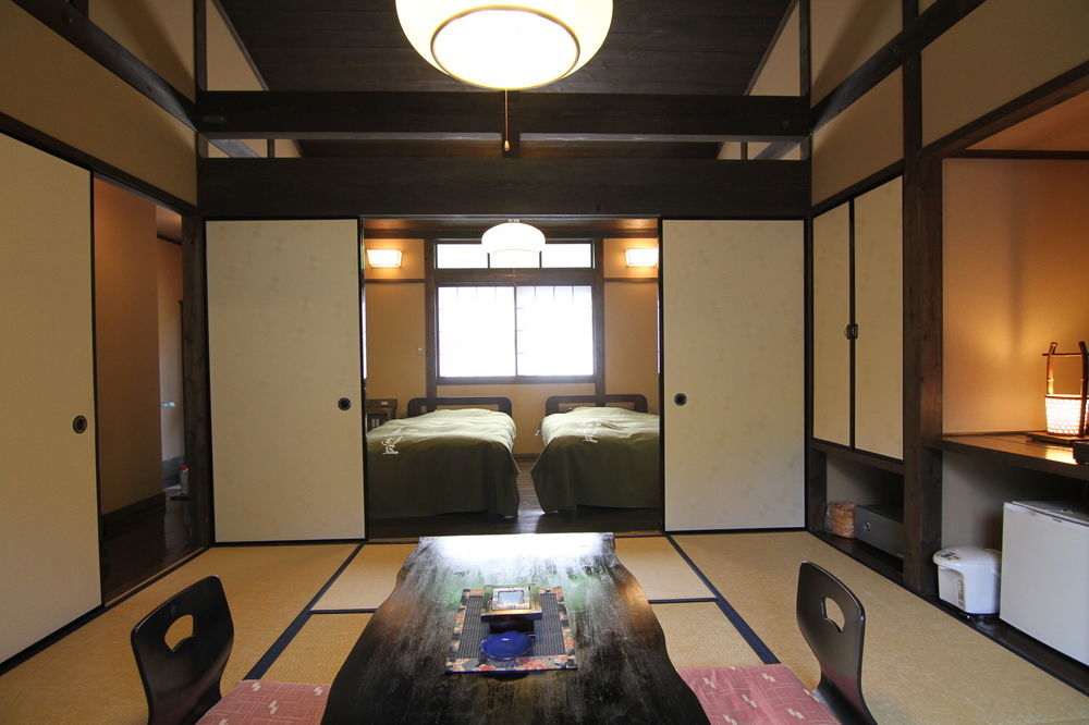 Hotel Yufuin Ryoan Wazanho Oita Esterno foto