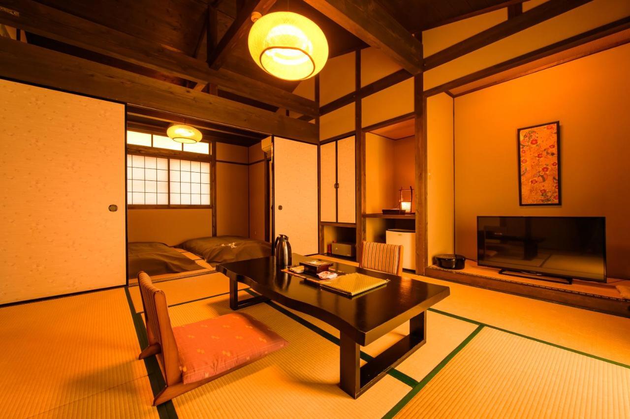 Hotel Yufuin Ryoan Wazanho Oita Esterno foto