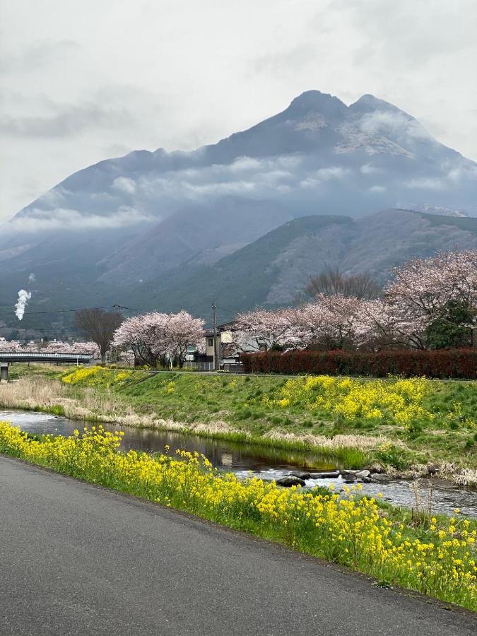 Hotel Yufuin Ryoan Wazanho Oita Esterno foto